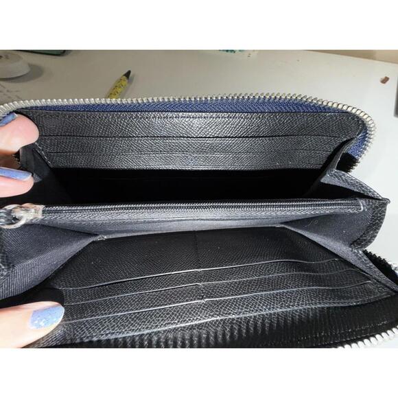 Coach Navy Blue Leather Zip-Around Wallet - Picture 6 of 7